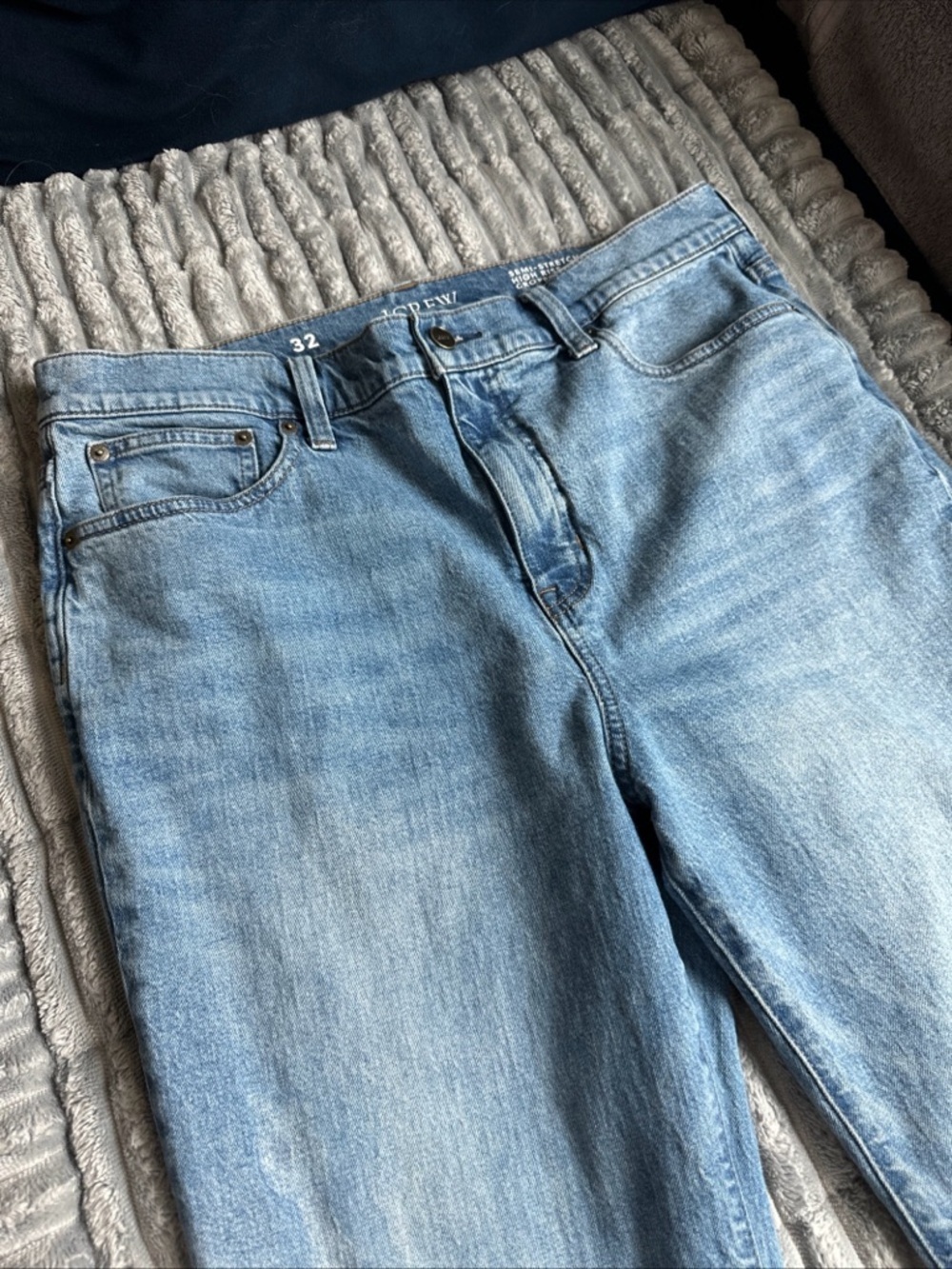 J. Crew Semi Stretch High Rise Cropped Kick Out wide leg Light Blue Denim Jeans - Picture 3 of 13
